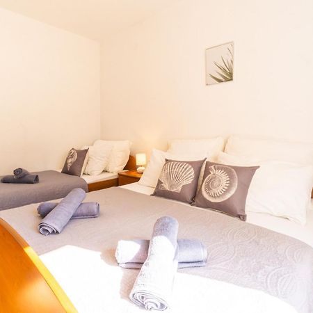 Apartment And Room Bacic Metajna Phòng bức ảnh