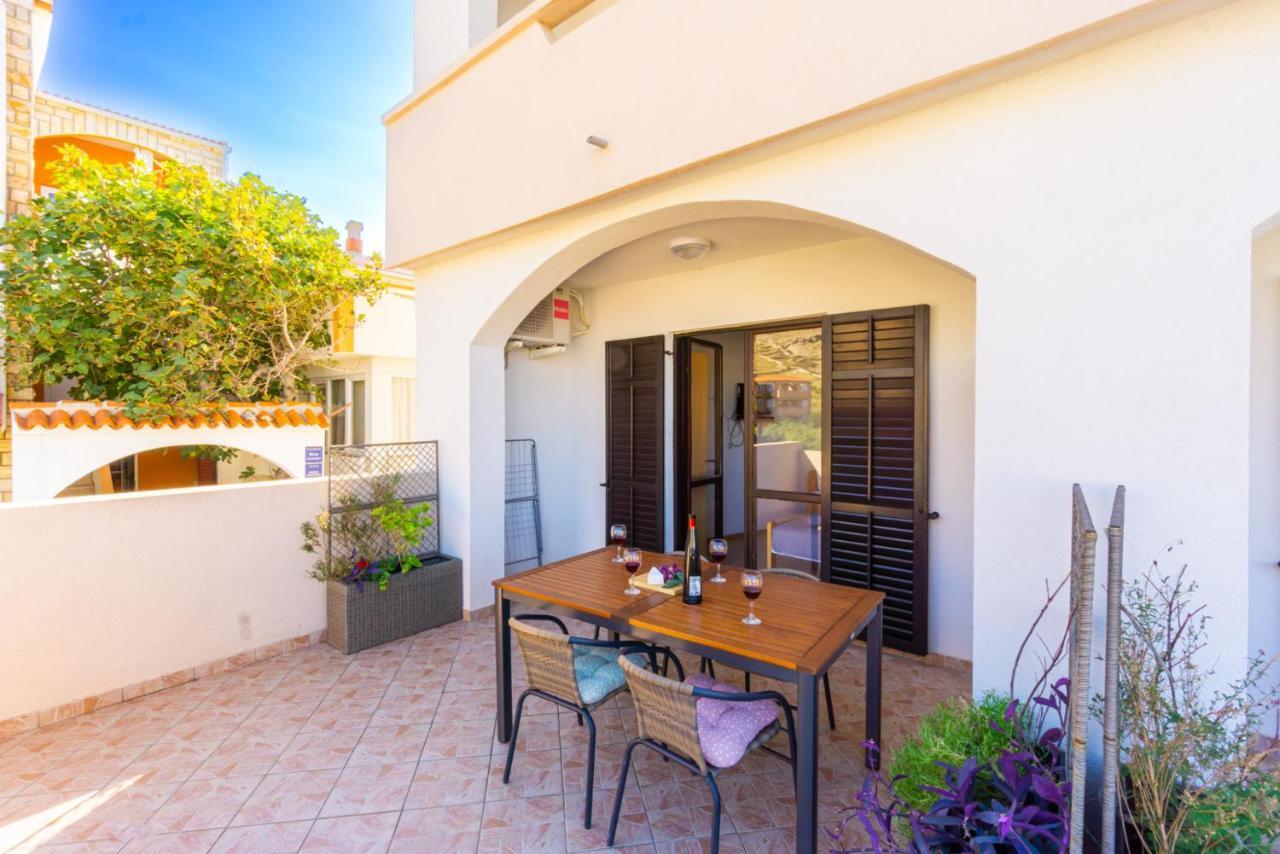 Apartment And Room Bacic Metajna Ngoại thất bức ảnh