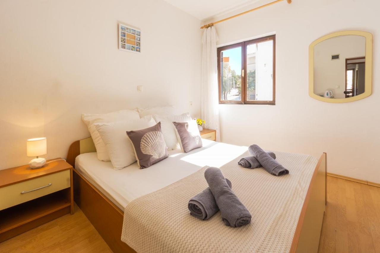 Apartment And Room Bacic Metajna Ngoại thất bức ảnh