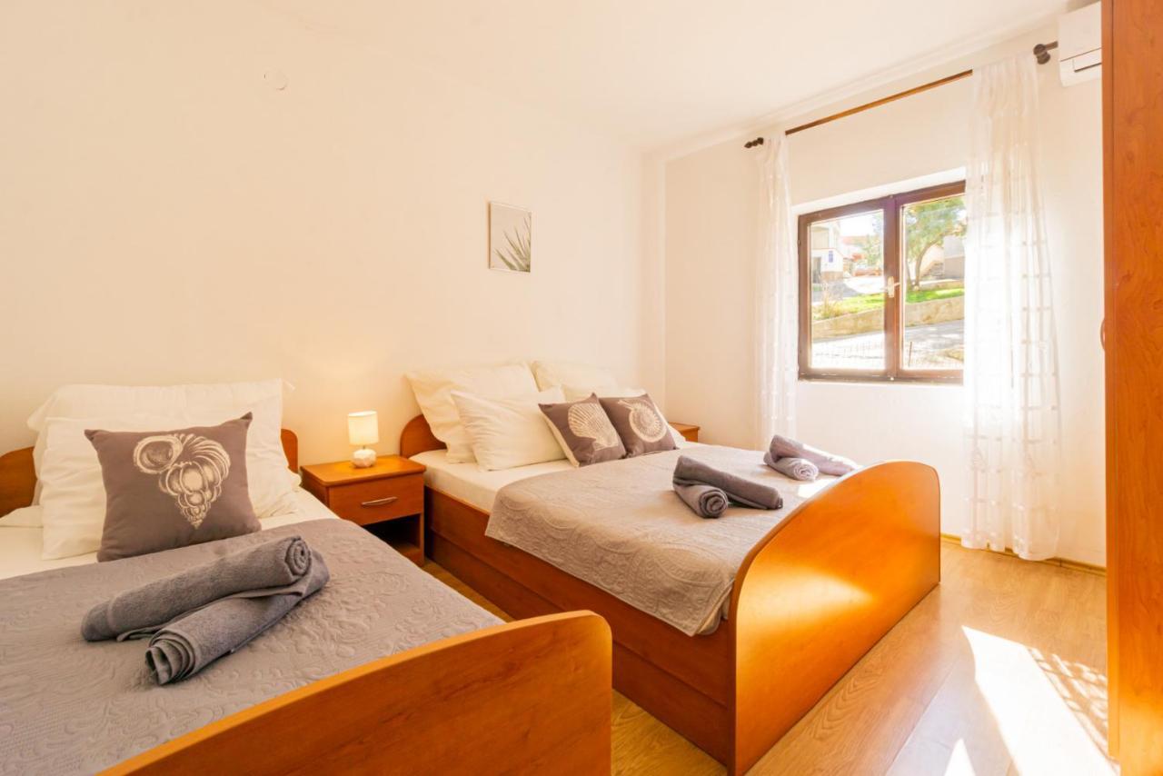 Apartment And Room Bacic Metajna Ngoại thất bức ảnh